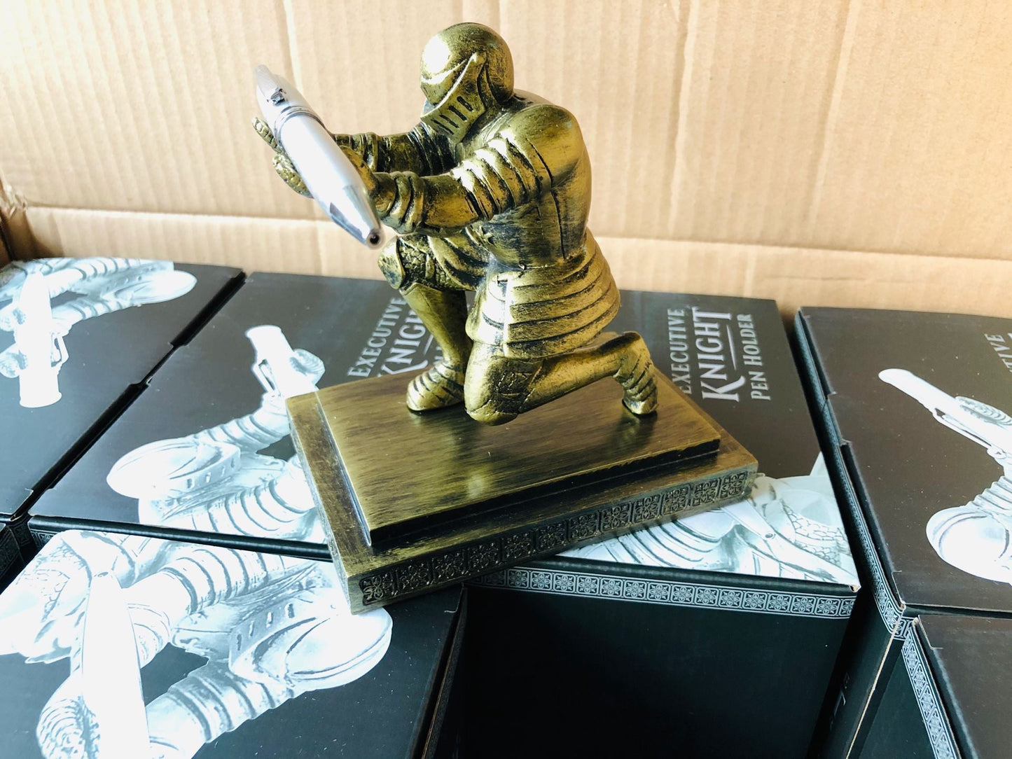 Knight Pen Holder